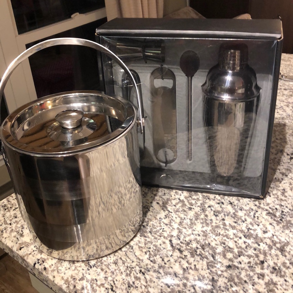 Cocktail mixing set and ice bucket